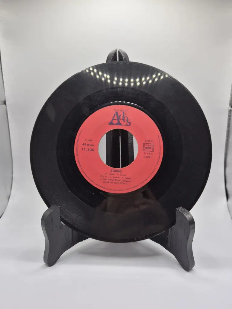Vinyle vintage "La Chanson de Zorro" – Disney Channel FR3 – Éditions Adès