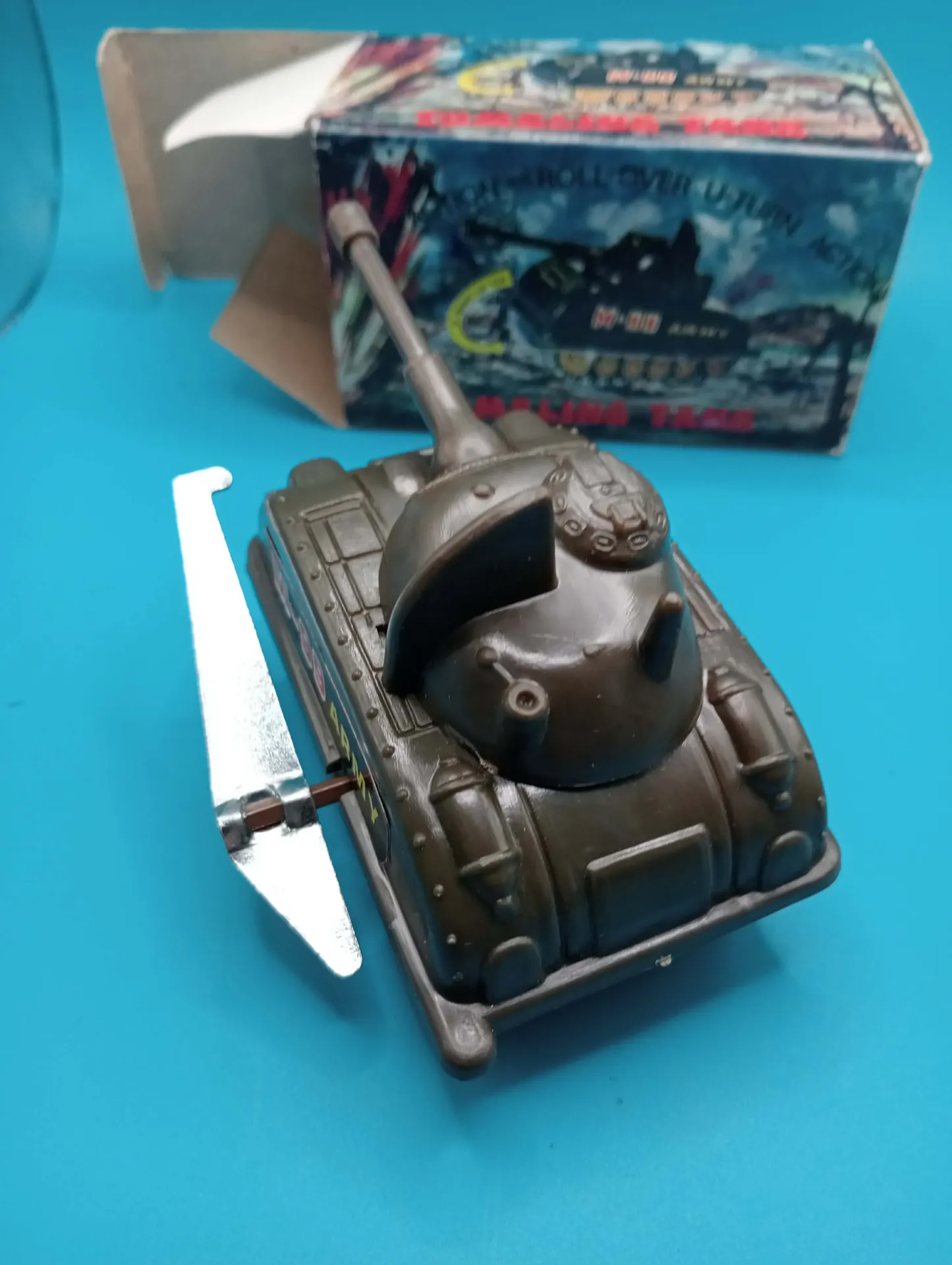 Tumbling Tank No. 1785 – vintage wind-up toy from Hong Kong, original box