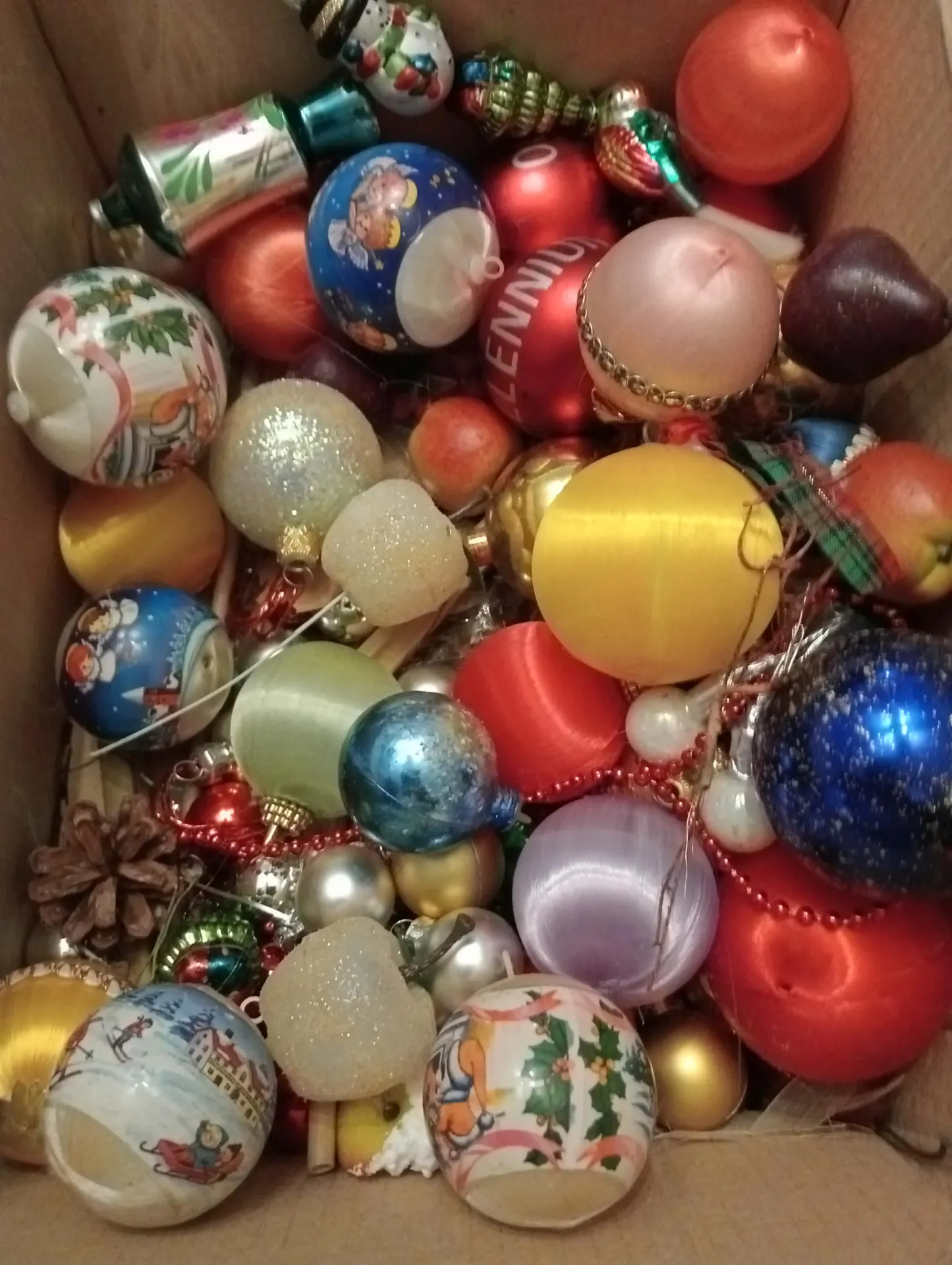 Lot de boules de Noël vintage années 70–90 – décorations rétro