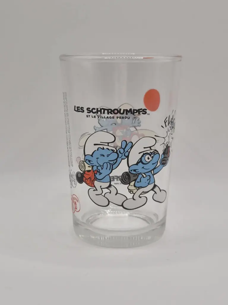 Verre schtroumpfs Bister 2017 - les schtroumpfs et le village perdu