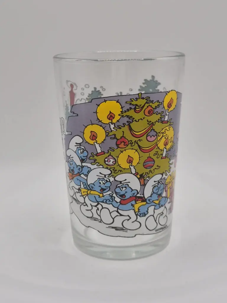 Verre schtroumpfs Bénédictin 1986 - sapin de NÖEL et jeux dans la neige