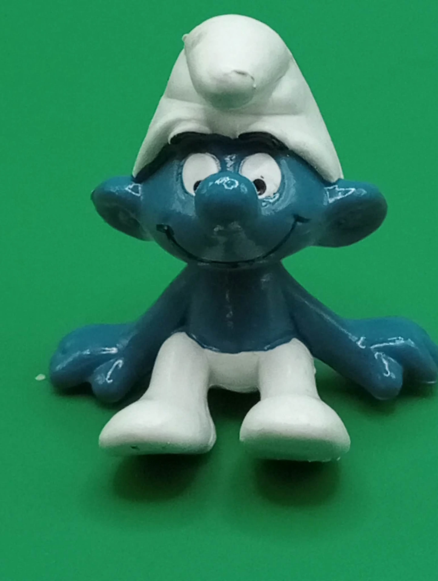 Pitufo sentado 2.0026 “Peyo W. Germany”: El rey de la pasividad azul