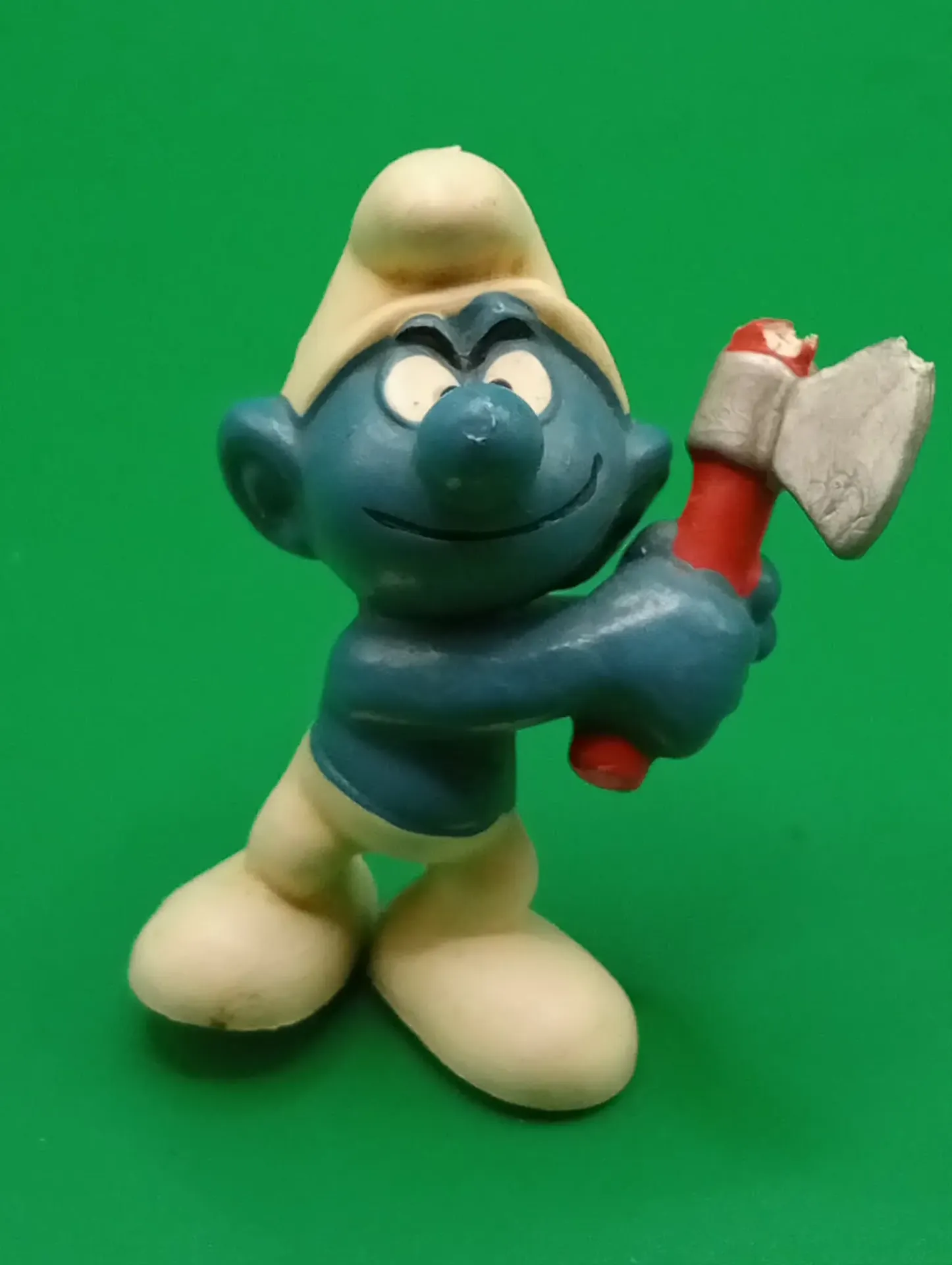 Schtroumpf bûcheron Peyo – Figurine vintage à la hache (moule 1)
