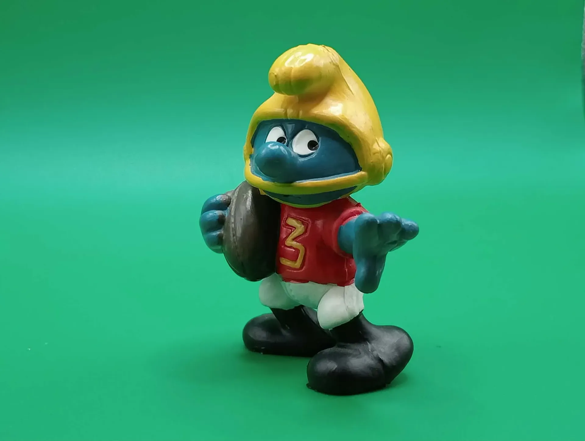 Voetbal Smurf “Nummer 3” – Portugal ongeschilderd VS Hong Kong geel