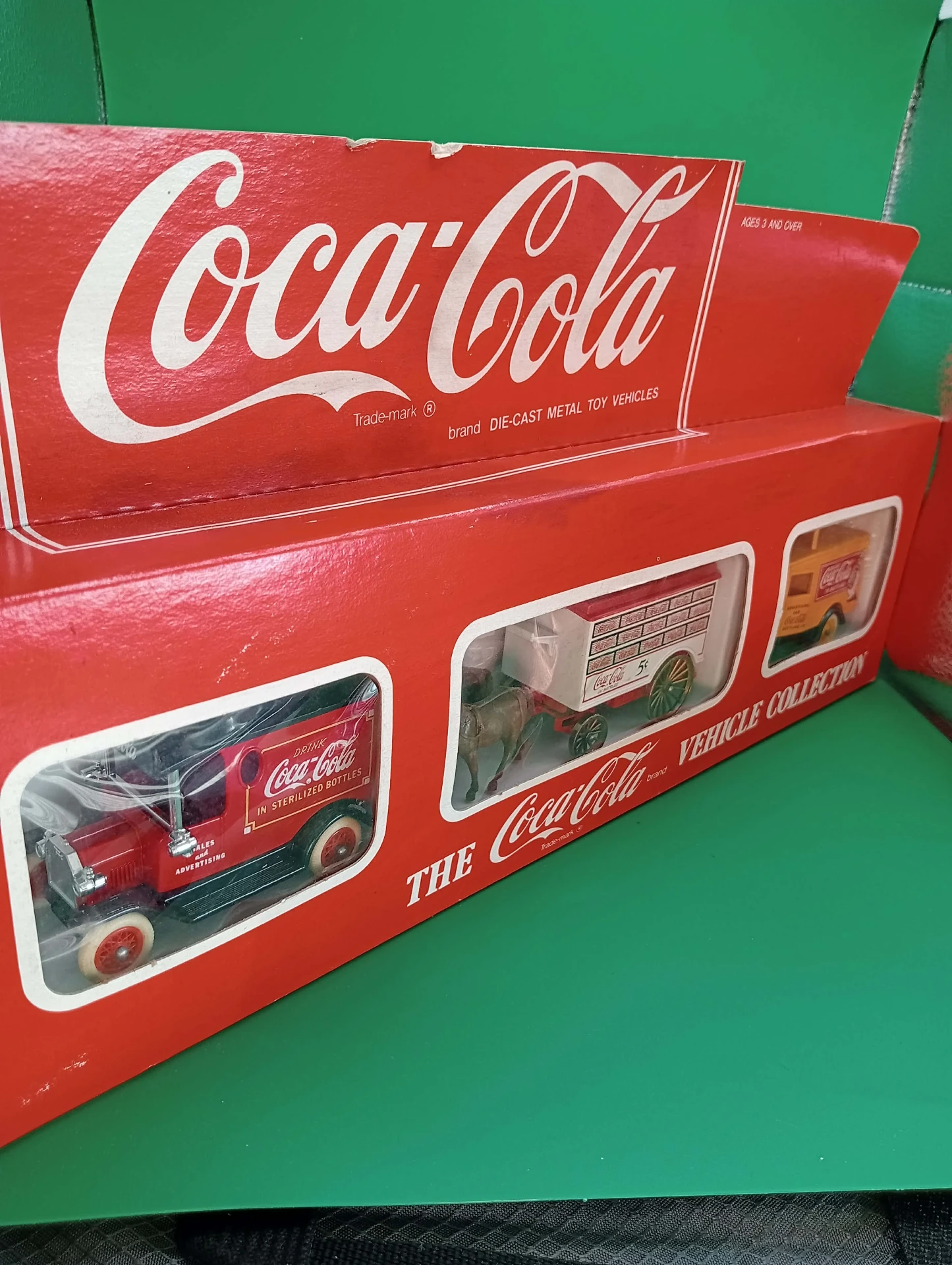 Coleção de Veículos Coca-Cola – Die-cast Inglaterra, caixa em bom estado