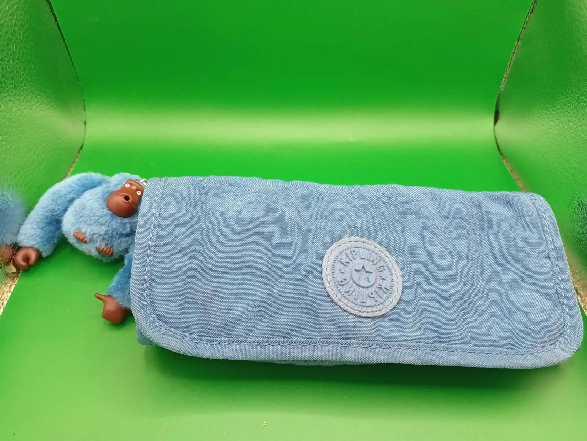 Blauwe Kipling sleutelhanger en etui