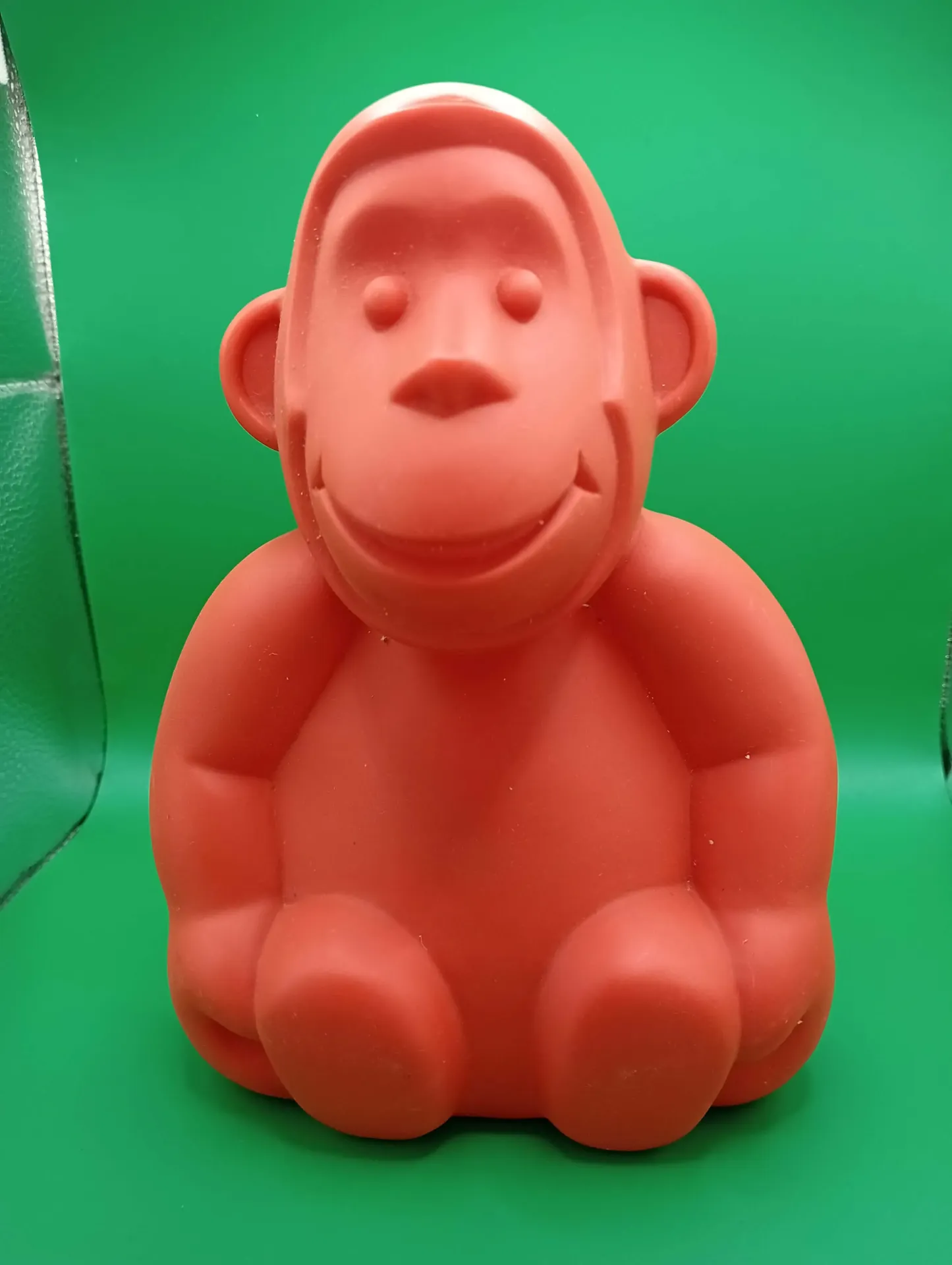 Cofrinho Kipling em forma de macaco
