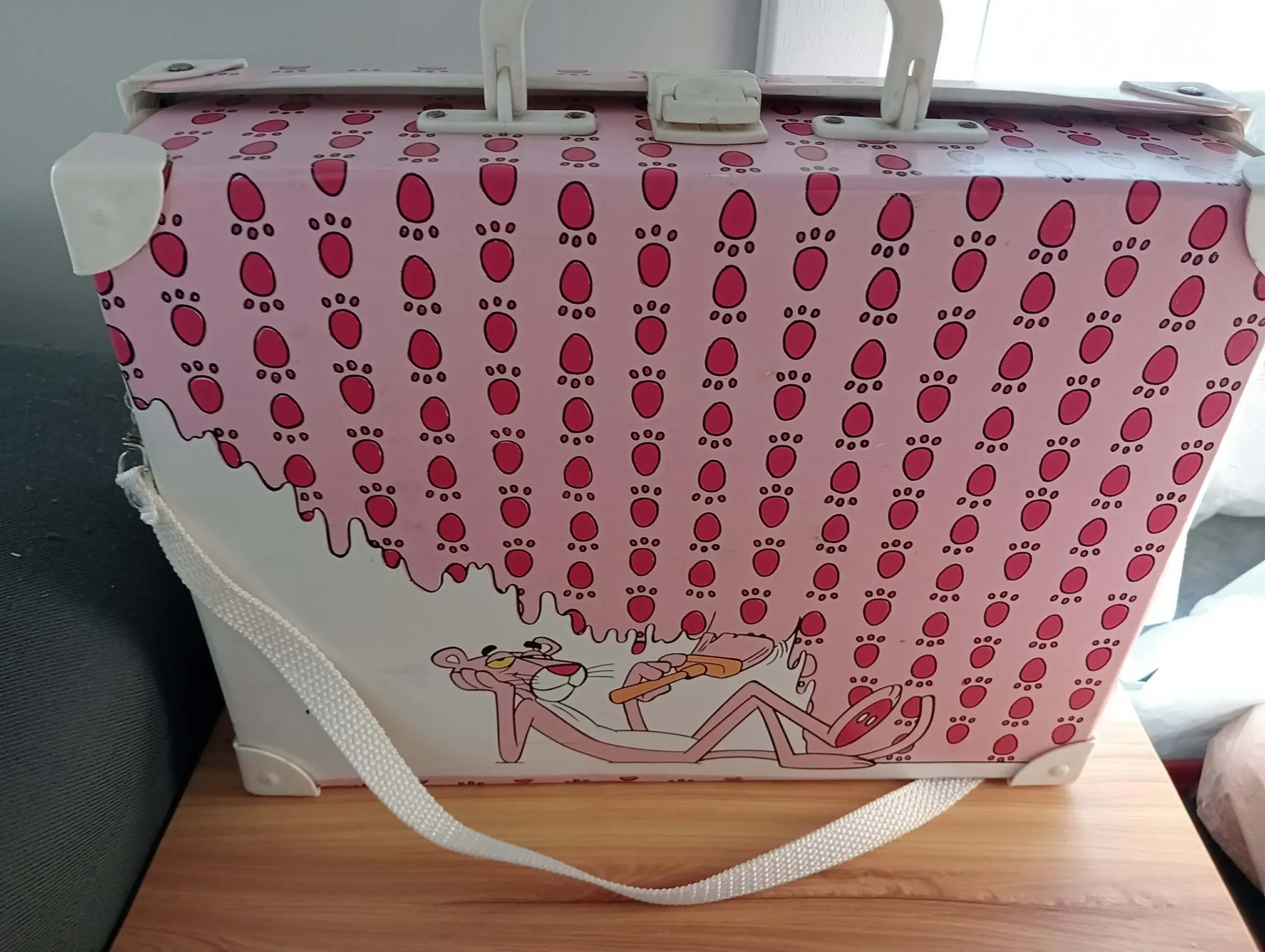 Pink Panther carry case (1985) — audio cassette storage