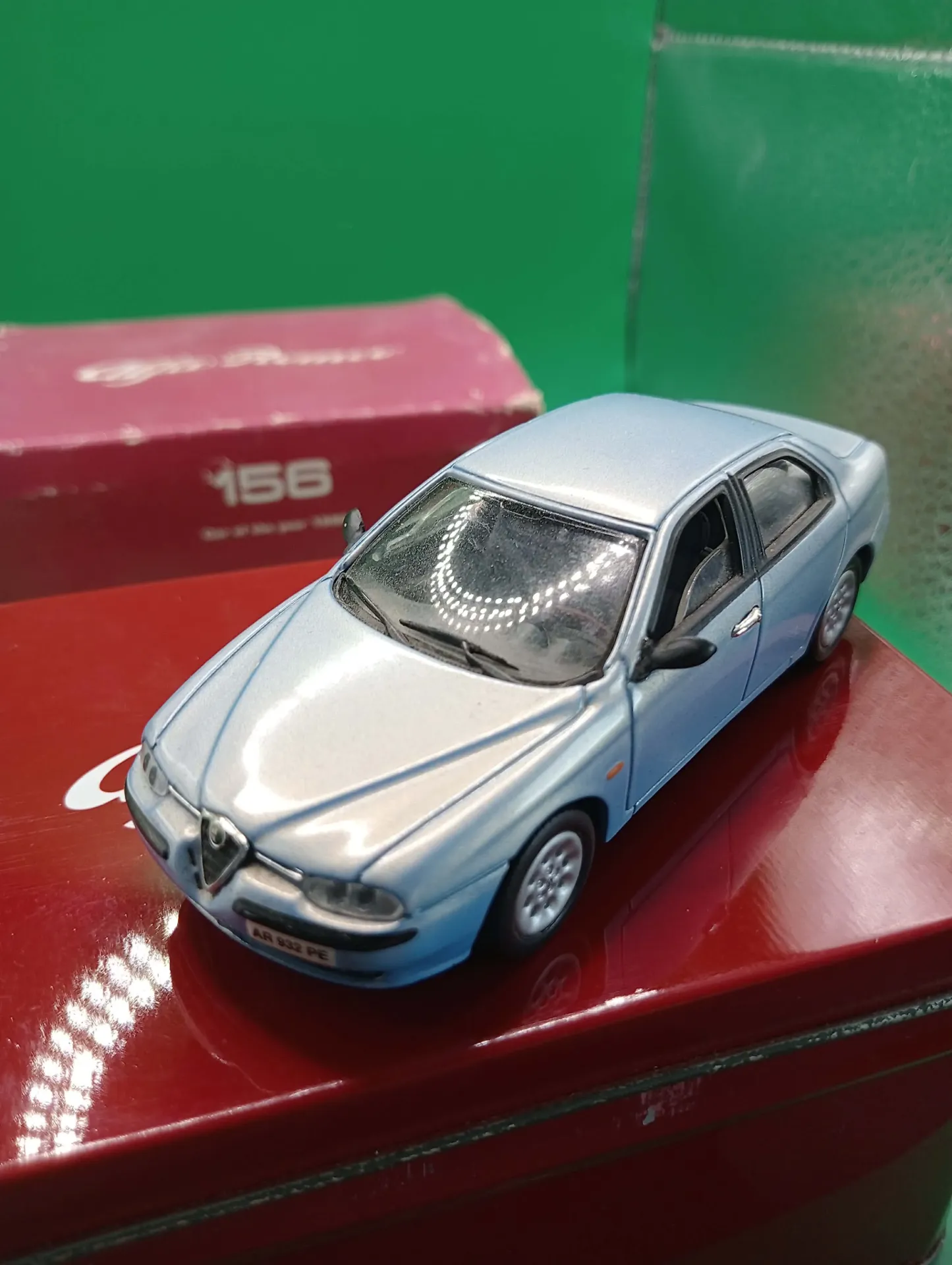 Alfa Romeo 156 Solido 1/43 – O Sedan Premiado que Nunca Andou