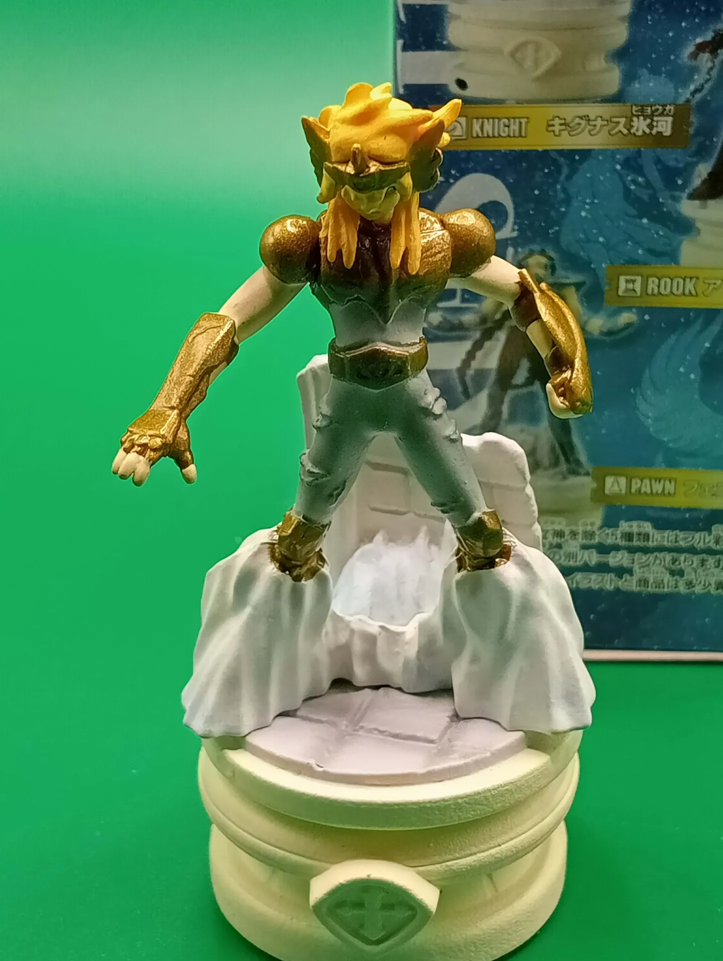 Saint Seiya Peça de Xadrez DX – Cavaleiro – O Cavaleiro Dourado que Guarda a Casa… e a Caixa