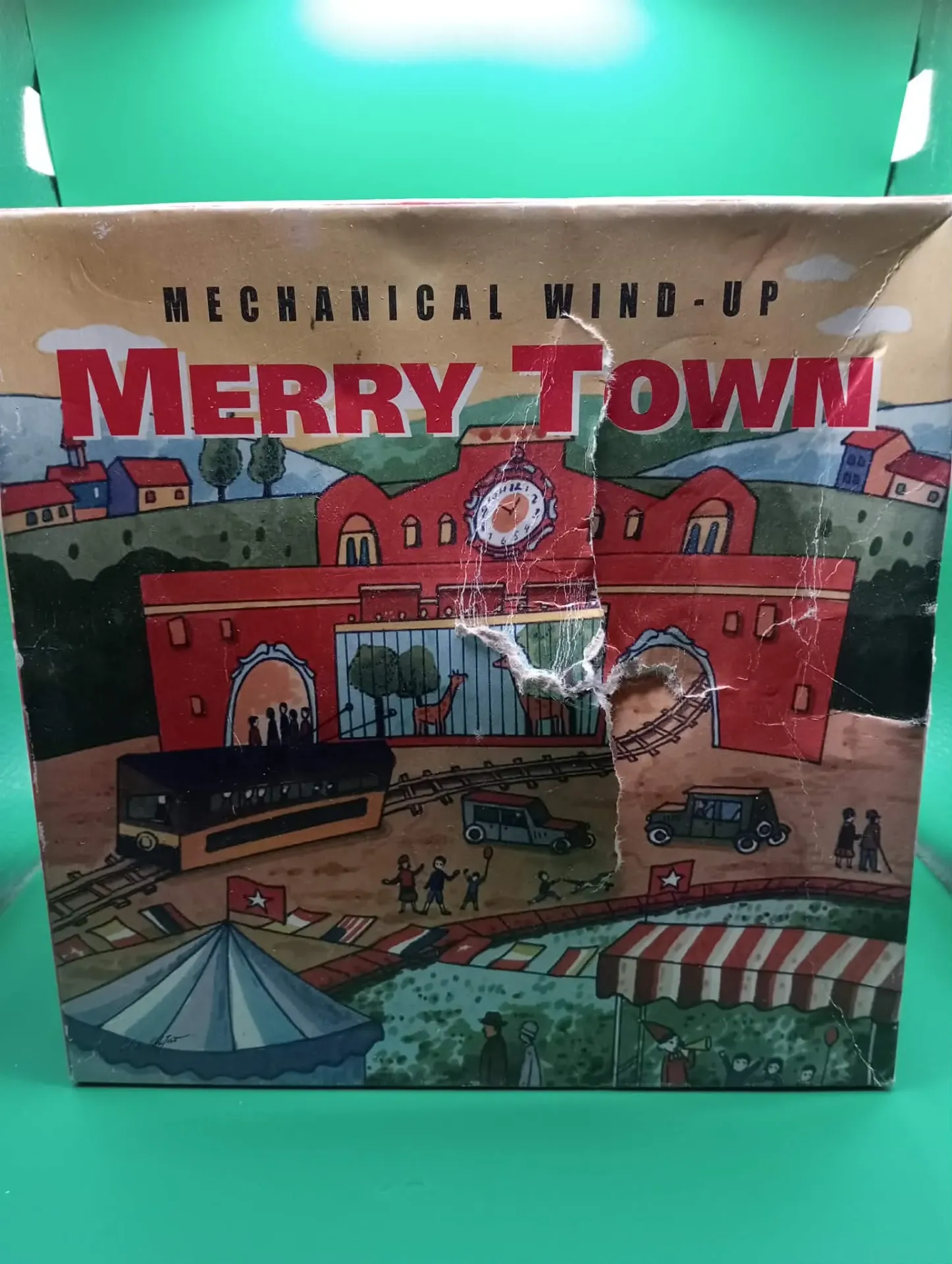 HA HA TOY “MERRY TOWN” MS628 – Réédition Collector, la Ville Mécanique qui Joue à Être Vintage
