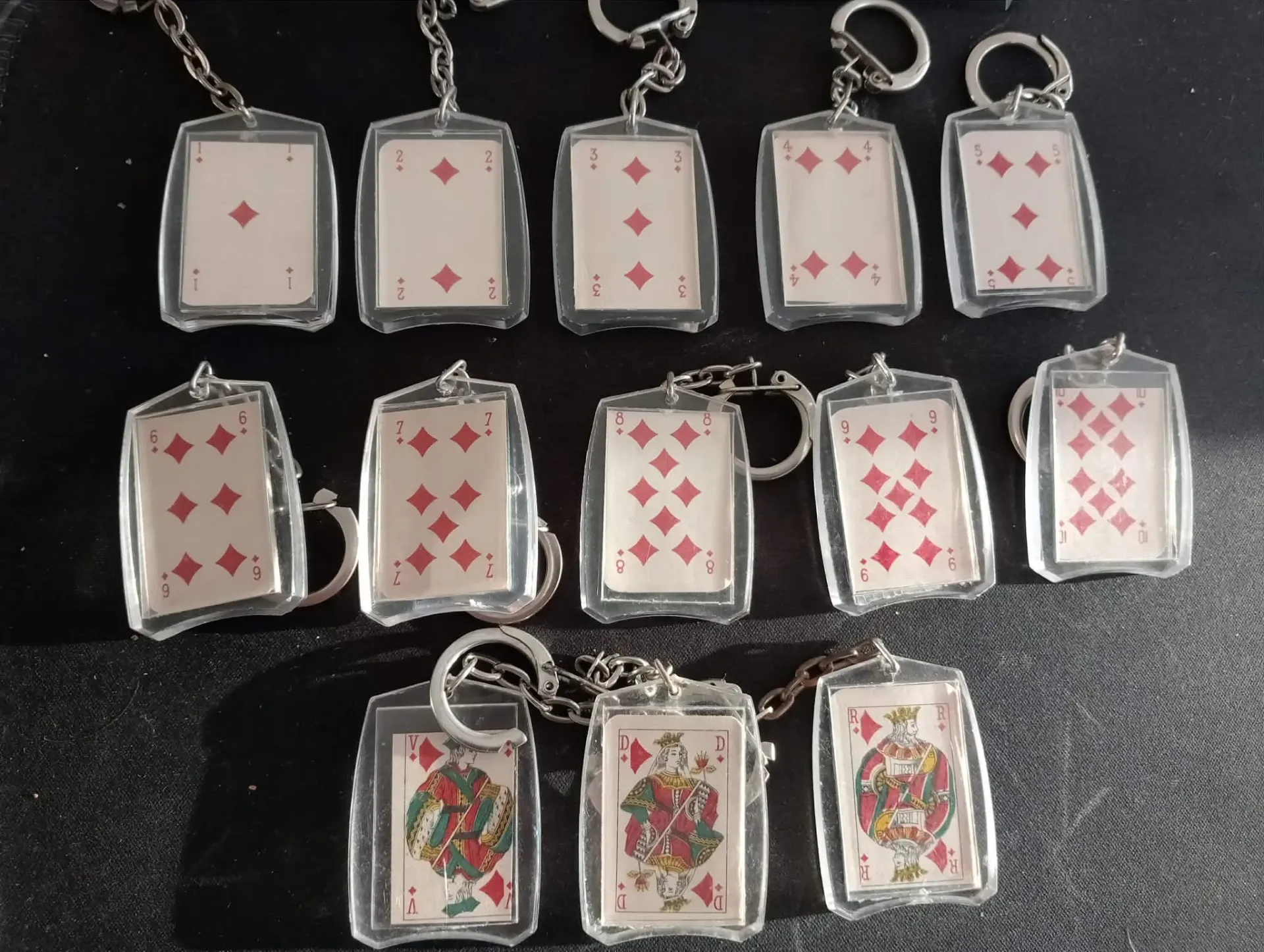 Juego completo “Picas” – Llaveros LILAN Eeklo – Vintage