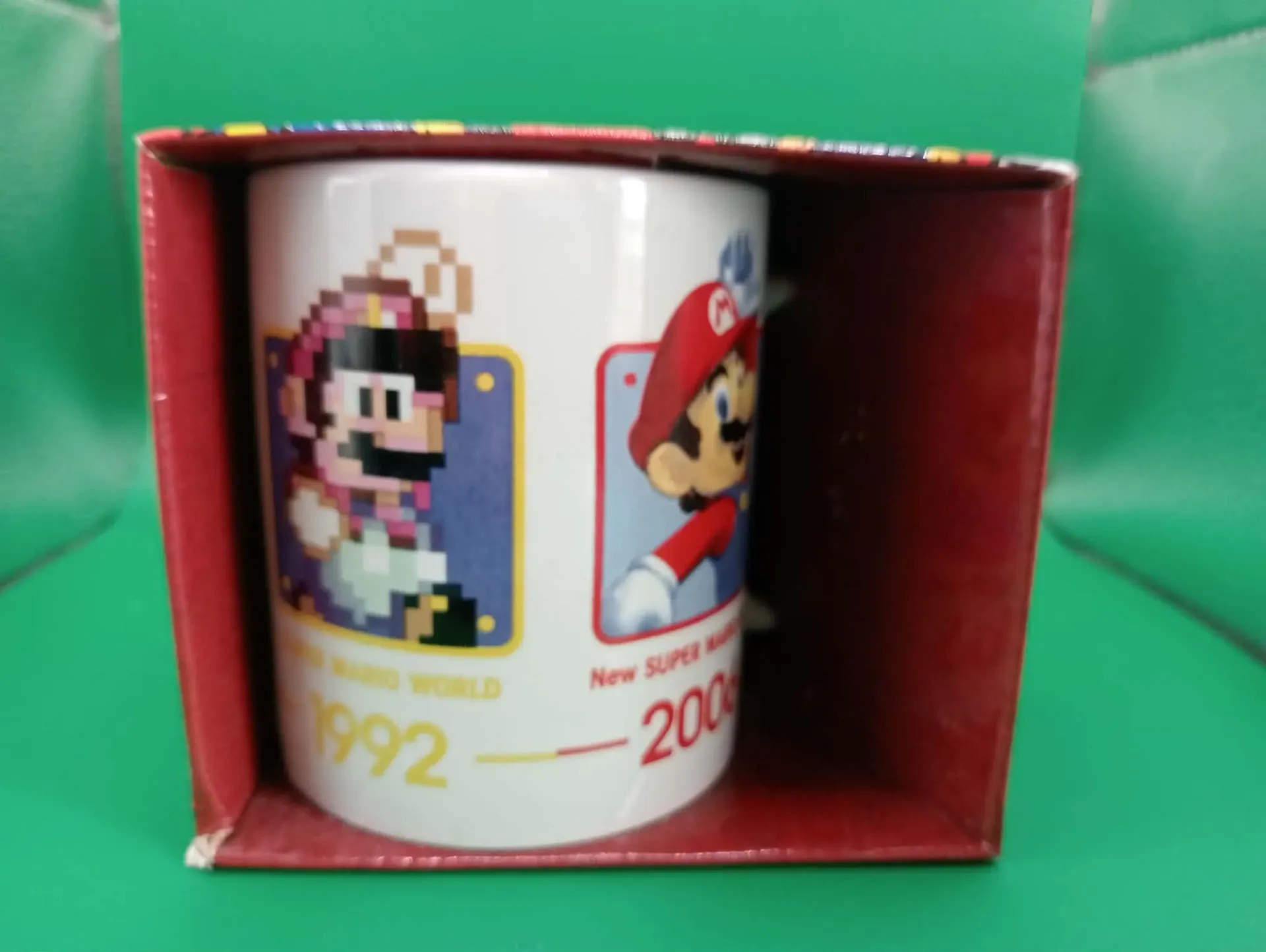Caneca Super Mario (1987–2006) — retro gaming — na caixa