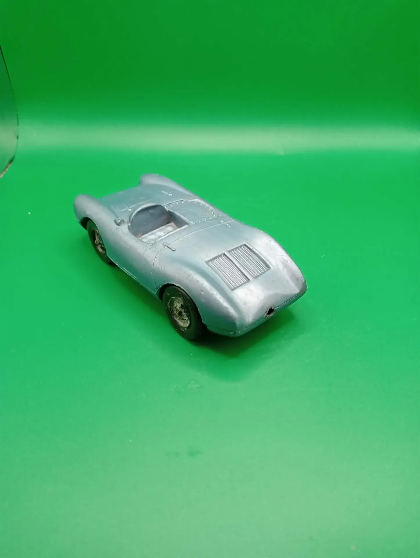Porsche Spyder 1500 cc — coche en miniatura vintage de plástico - 60-70