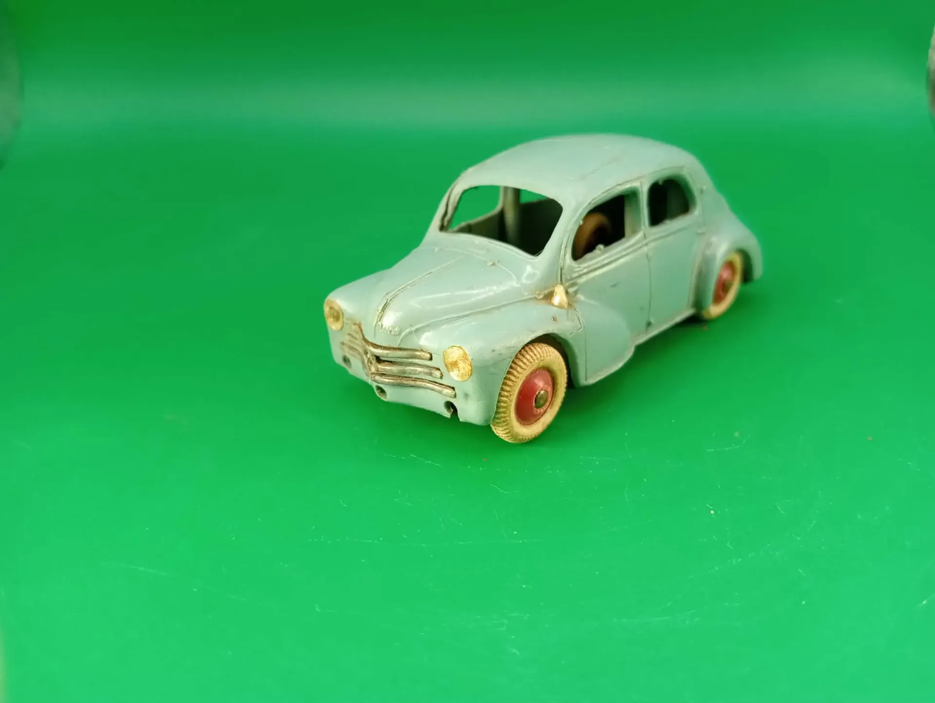 Renault 4CV – Norev – Vintage Miniatuur