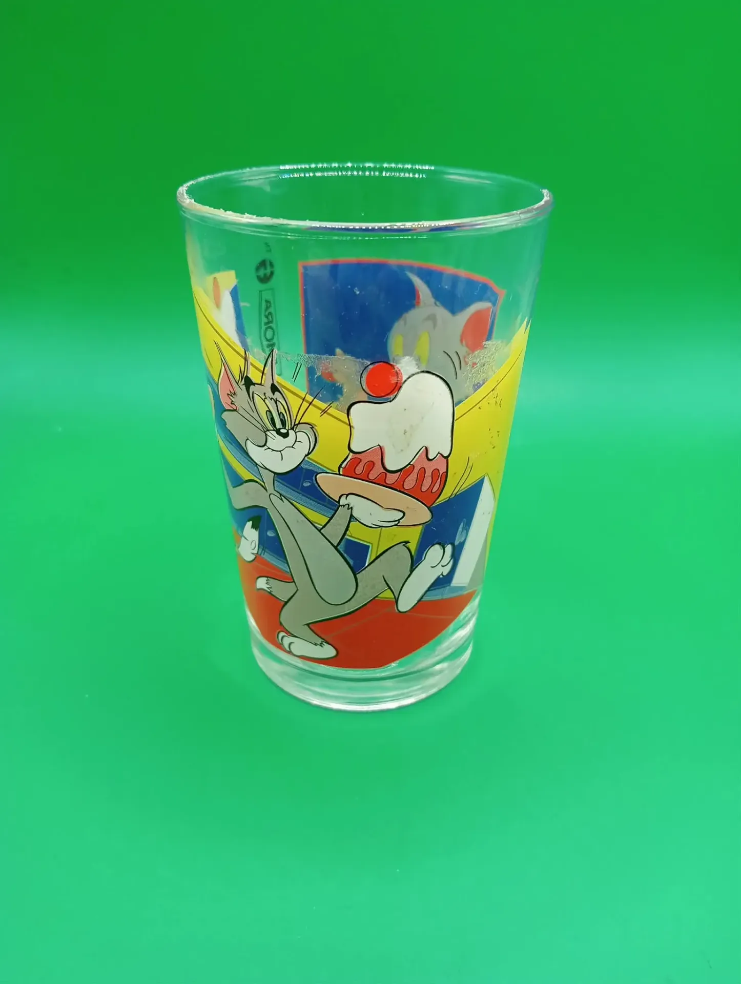 Tom & Jerry Glas – Kuchen, Cupcake und Cartoonmotiv