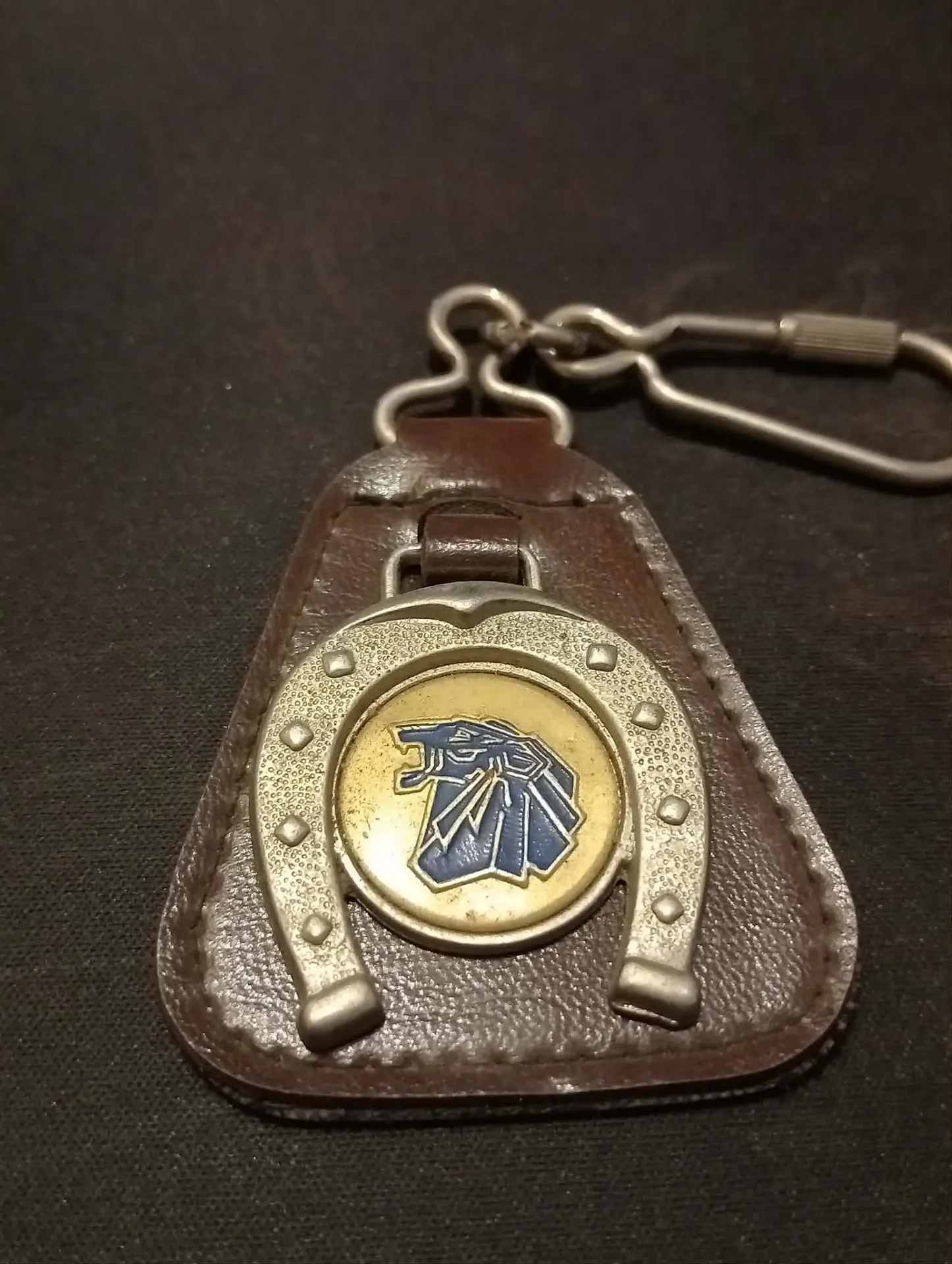 Portachiavi Peugeot vintage – testa di leone anni 60–70