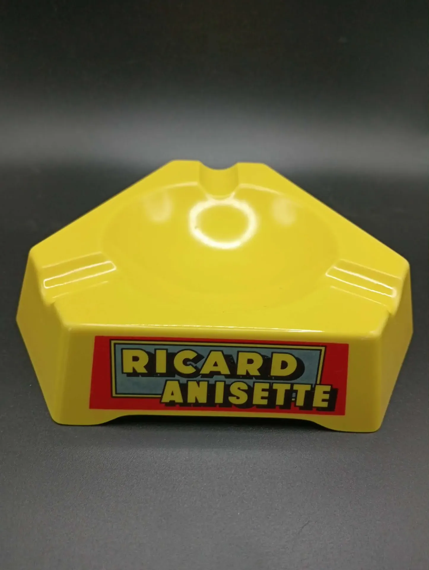 Cendrier Publicitaire Ricard Anisette ARELA Paris Vintage