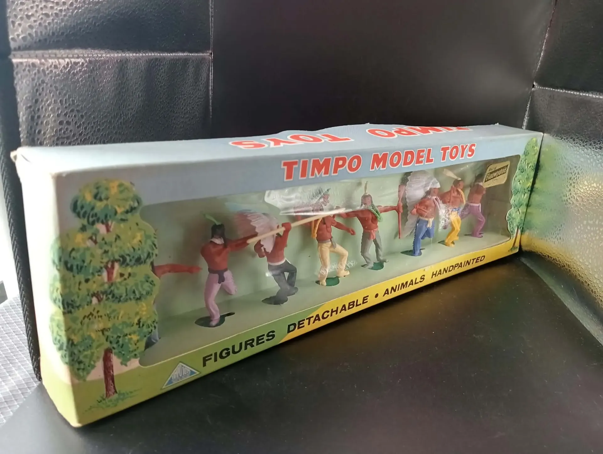 Coffret TIMPO TOYS Indiens Far West avec Boîte Made in England