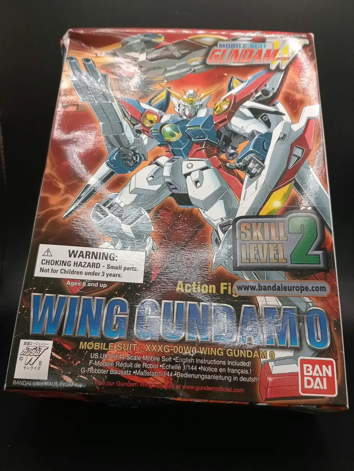 Wing Gundam Zero 1/144 Bandai 1995 Complete Built Model with Damaged Box