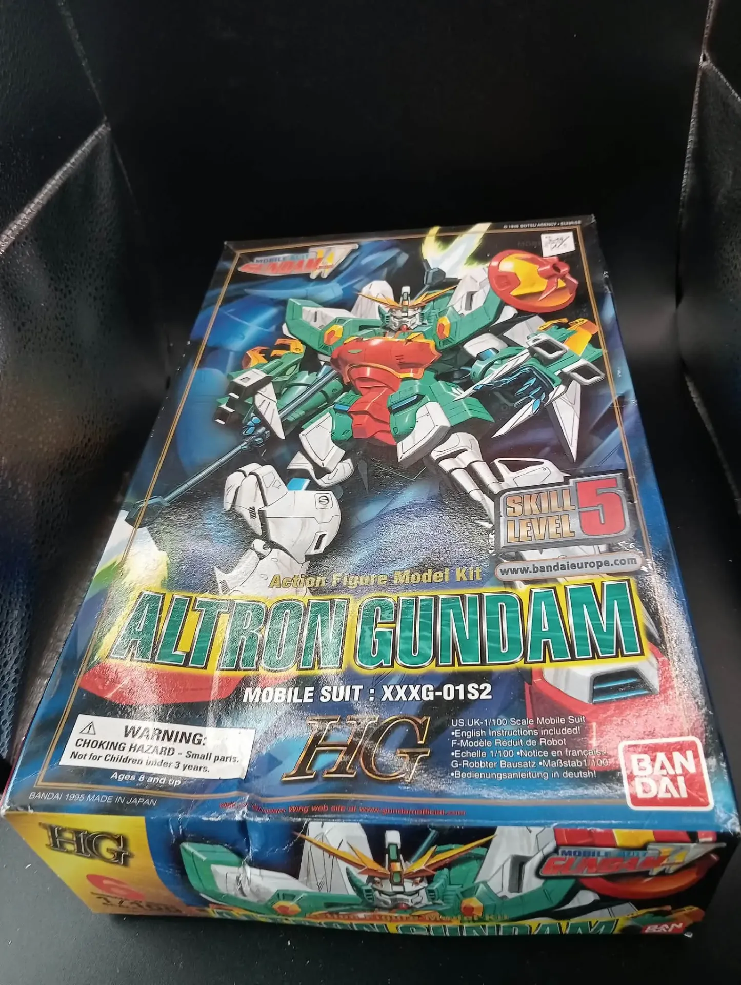 Gundam Wing Altron Gundam 1/100 HG Bandai 1995 Monté avec Boîte et Notice
