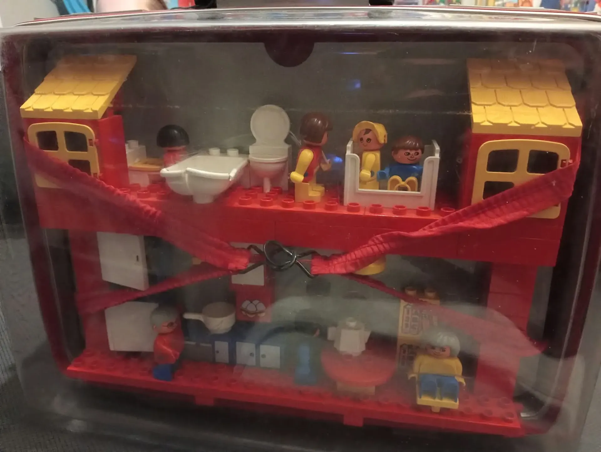 LEGO DUPLO 2770 Casa Vintage 1986 com Mala de Transporte e Mobiliário