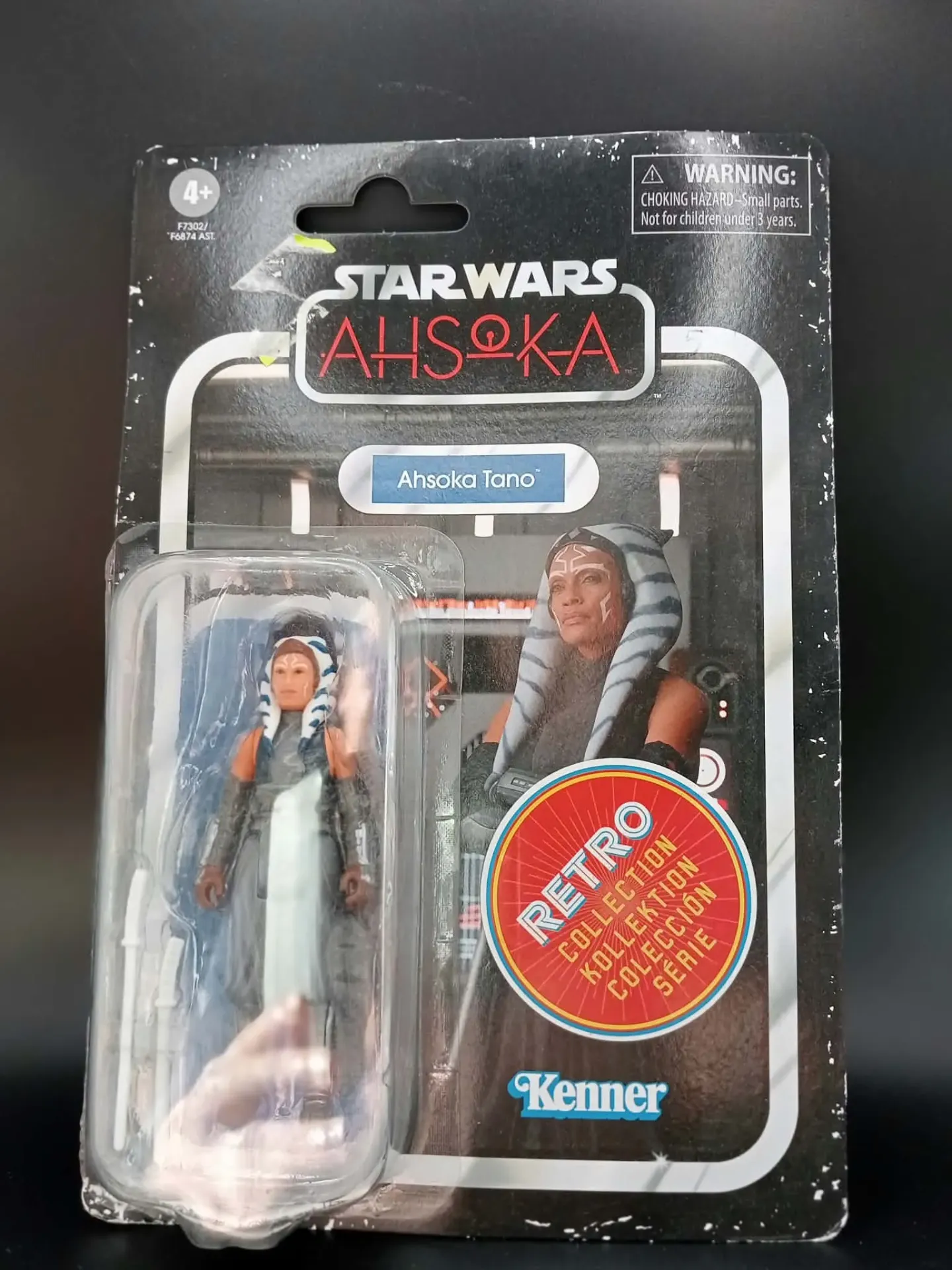 Figurine Ahsoka Tano Star Wars Retro Collection Hasbro Kenner F7302 Neuve sous Blister