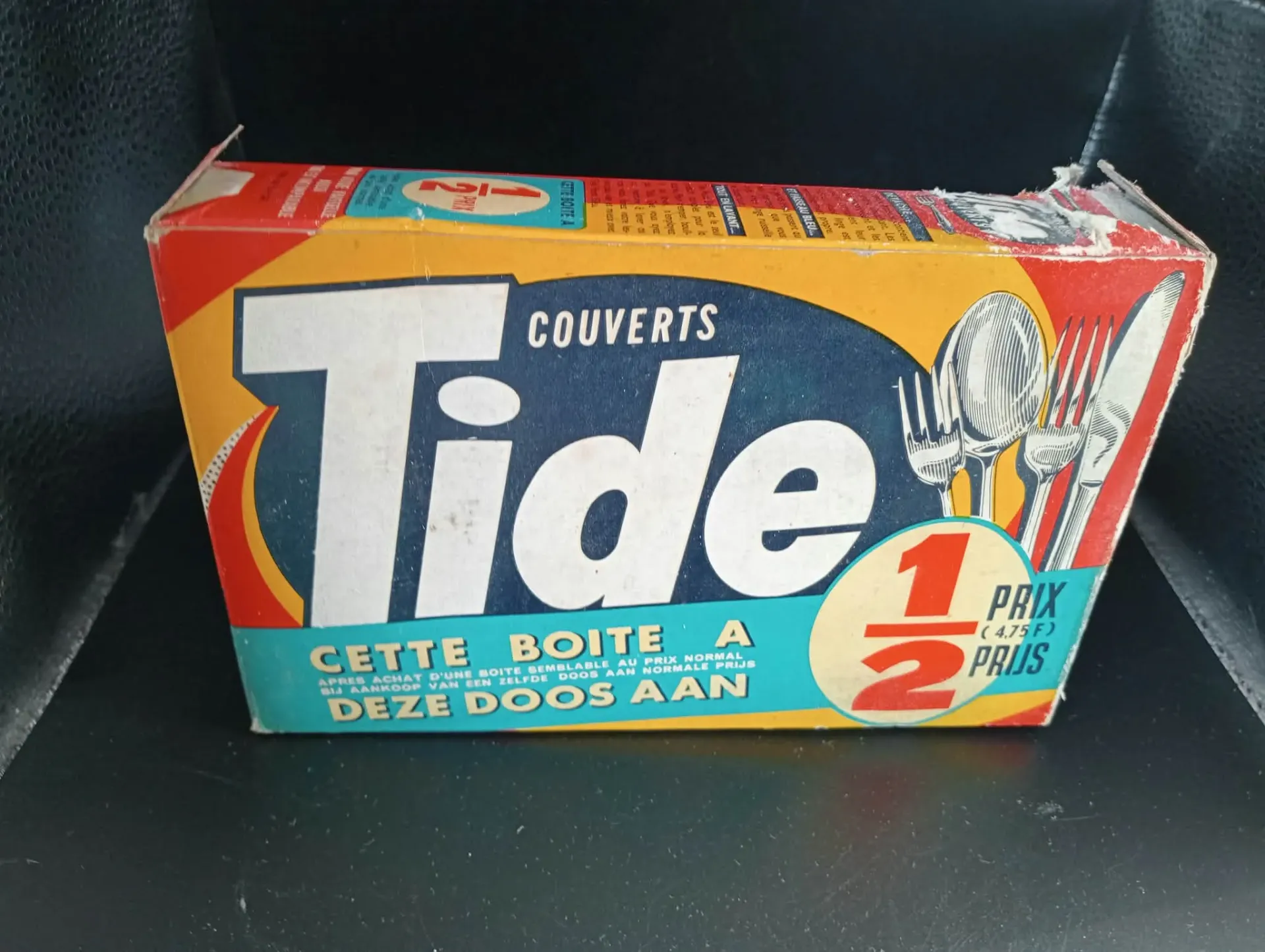 Vintage Tide Blue Point Detergent Box with Cutlery Promotion Full and Damaged