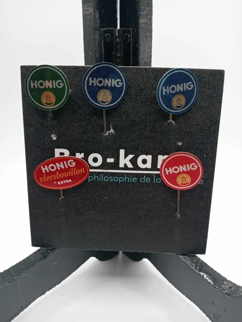 Lot de 5 épinglettes Honig ( années 60-70 )