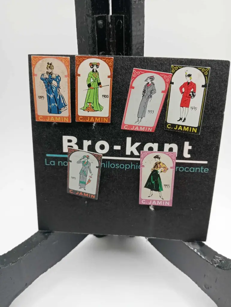 Lot 6 épinglettes C. Jamin – costumes féminins vintage 1960