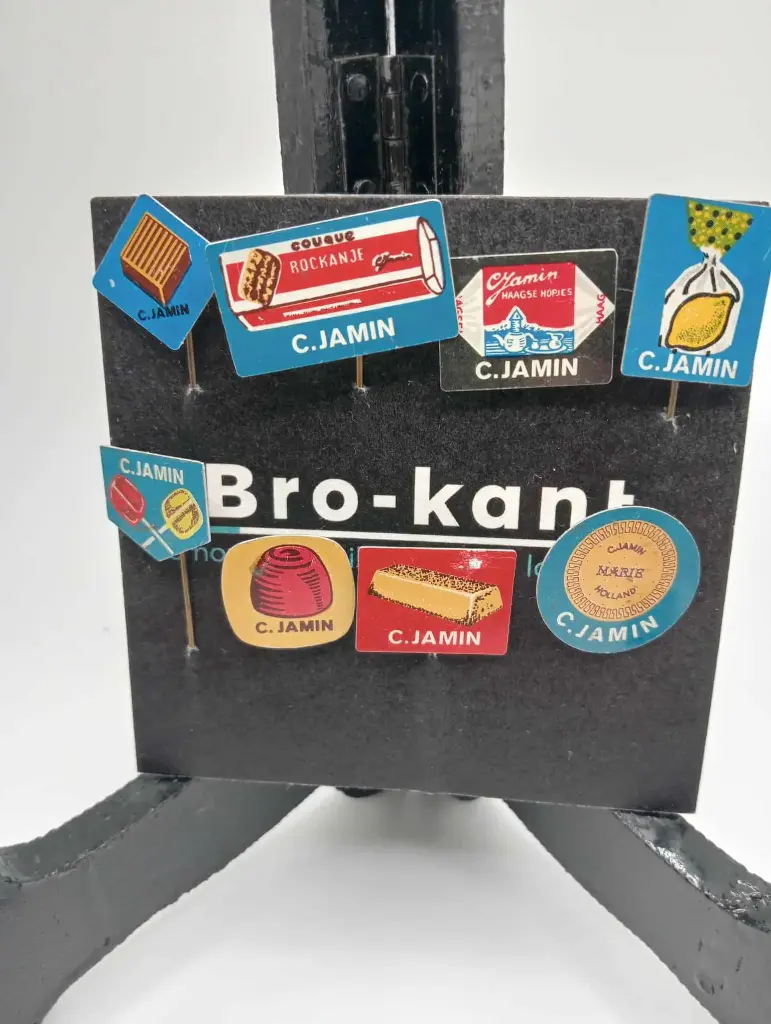 8er-Set C. Jamin Pins 60er/70er – Vintage Süßwarenwerbung