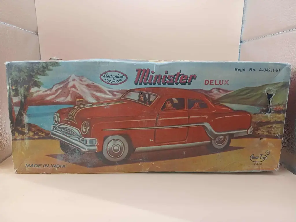 Pontiac 1954 Minister Delux Friction na caixa