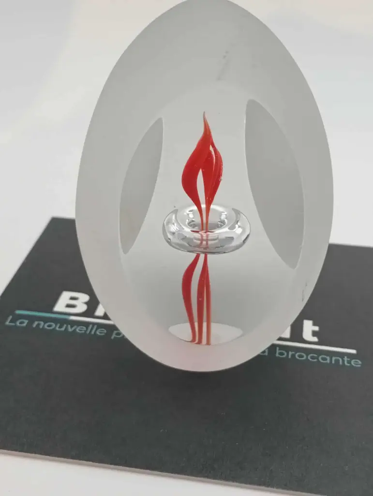 Oeuf décoratif en cristal de Bohème