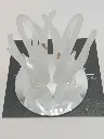 Deux signes en verre mat sur miroir