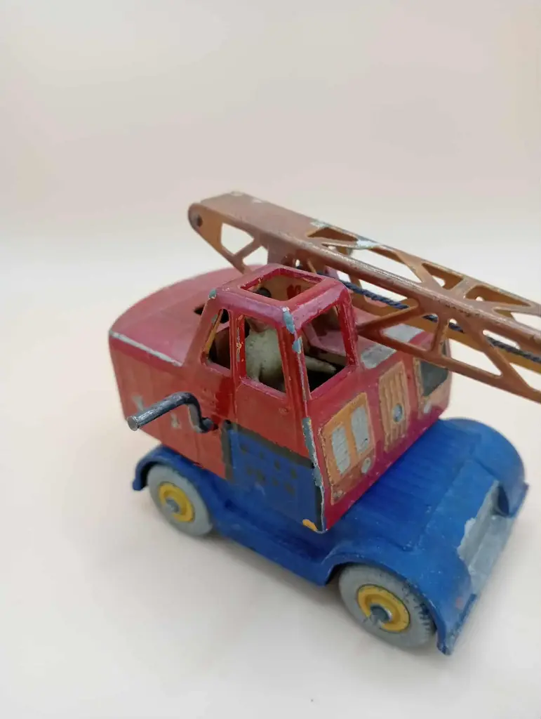 Dinky Supertoys n°971 – Coles Mobile Crane – grue mobile vintage années 50/60.