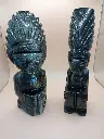 Set of 2 Pre-Columbian / Inca style statues – Seated figures with headgear – 21 cm