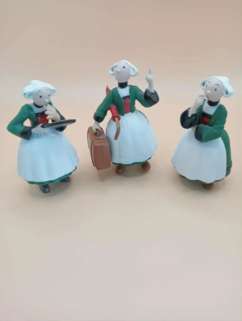 Lot de 3 figurines Bécassine – Plastoy