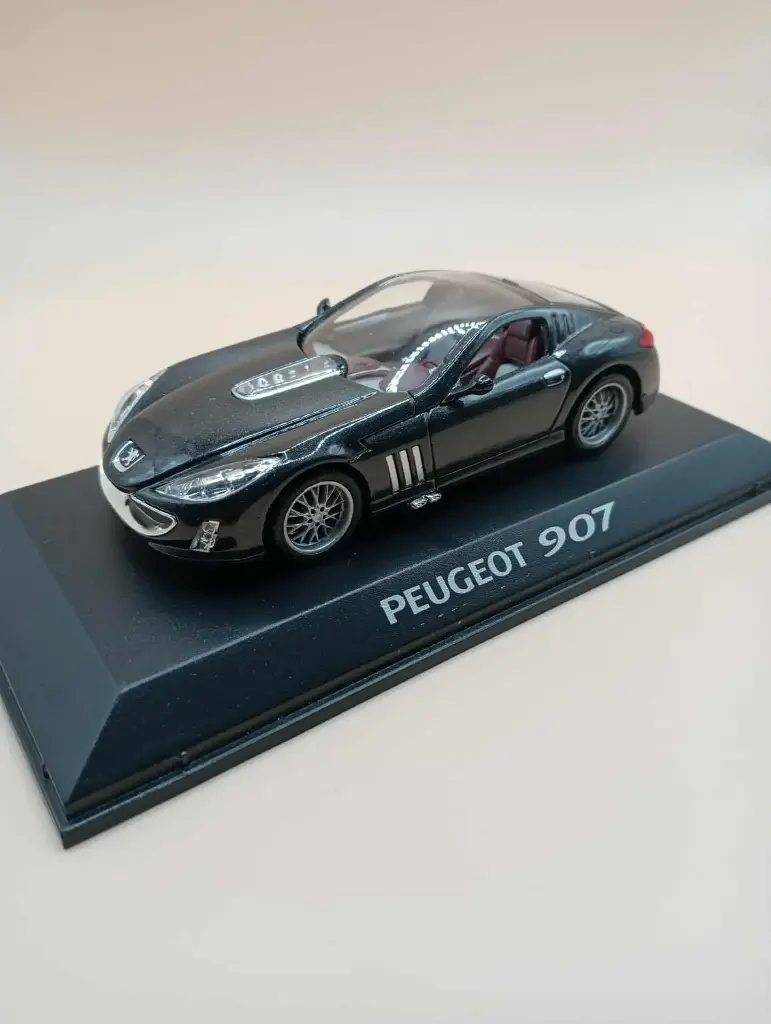 Peugeot 907 – Concept-car 2004 – échelle 1/43 – miniature de collection