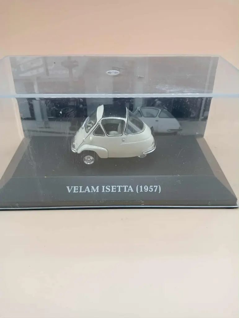 Velam Isetta 1957 1/43 – Franse microcar in vitrine