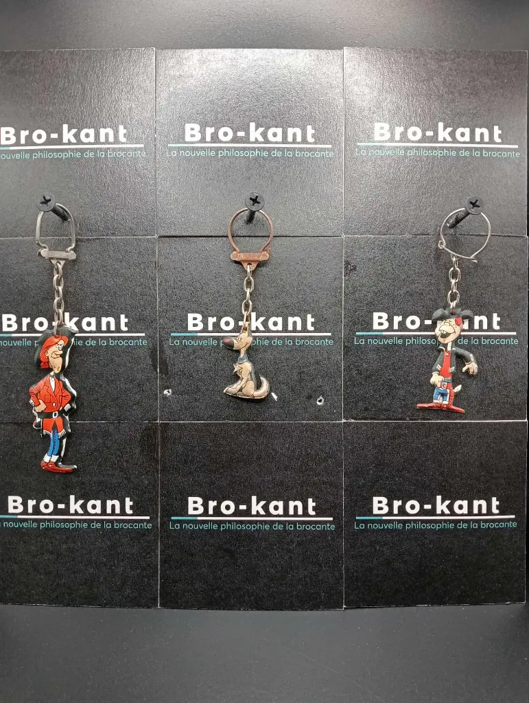 3 OMO Foam Advertising Keychains – 1970s/80s