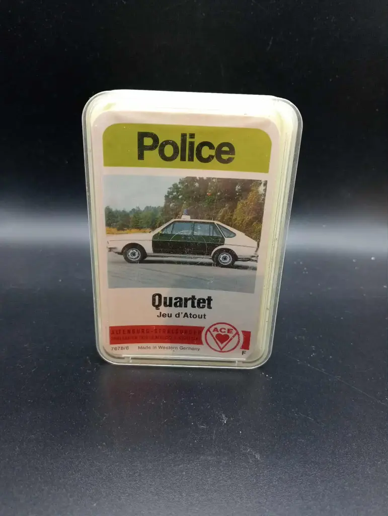 Jeu d’atout collector – Police Quartet – Voitures de police – Altenburger – Allemagne de l’Ouest
