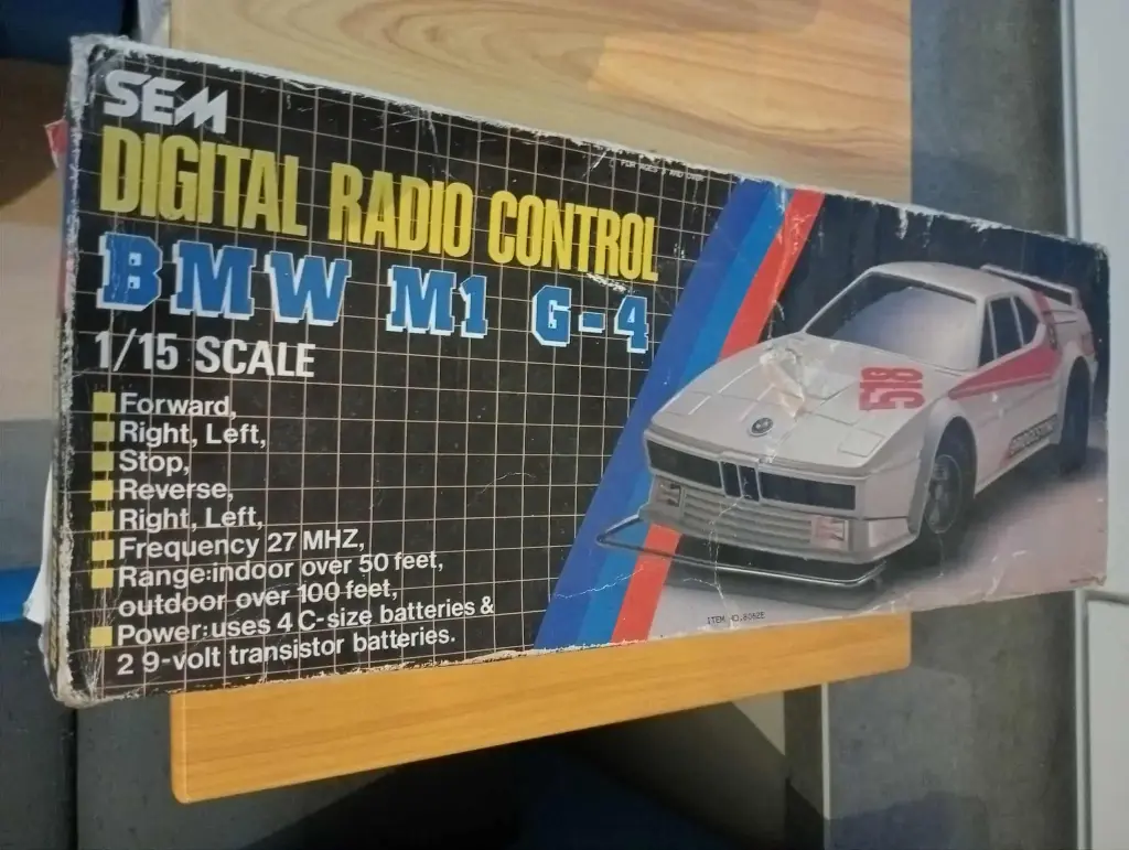  Auto RC SEM BMW M1 G-4 – Scala 1/15 – Anni ’80 – Radiocomando vintage – Funzionamento da verificare