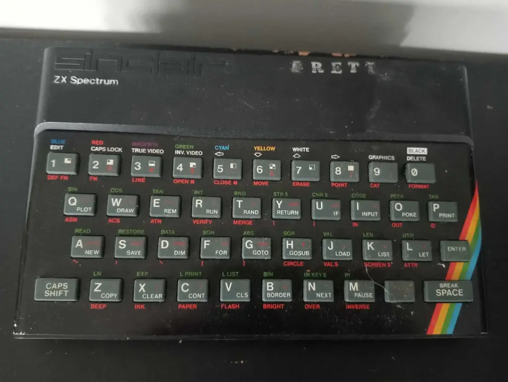 Sinclair ZX Spectrum 48K vintage – retro vintage computer zonder kabels, niet getest