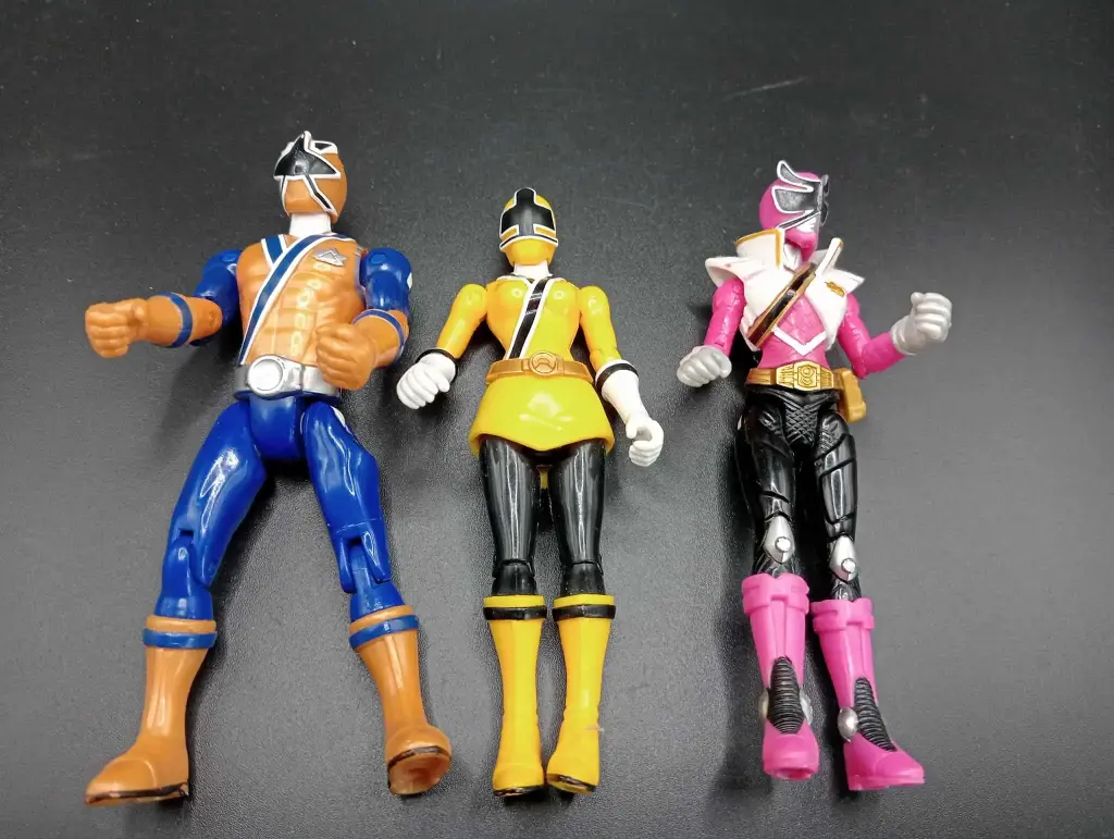 Power Rangers SCG P.R. – Lot de 3 figurines 2010, trio chromatique prêt à l’action !