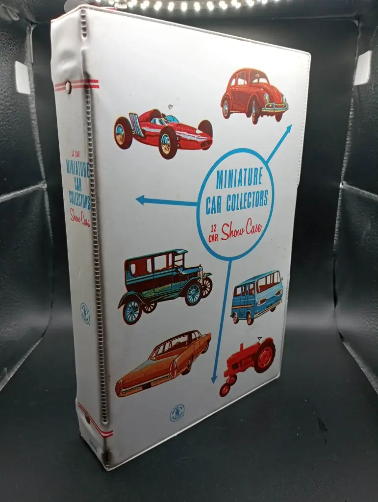 Mattel Miniature Car Collectors binder 12 cars (1966)