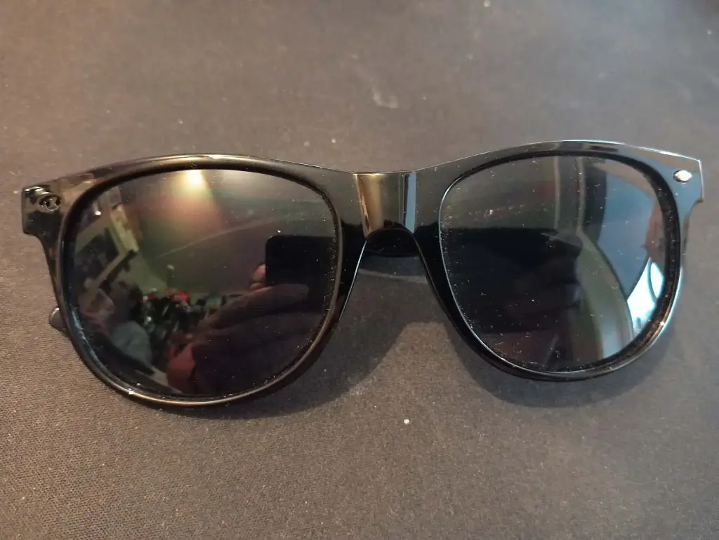 Official Mortal Kombat 1 sunglasses (Warner Bros, s23)