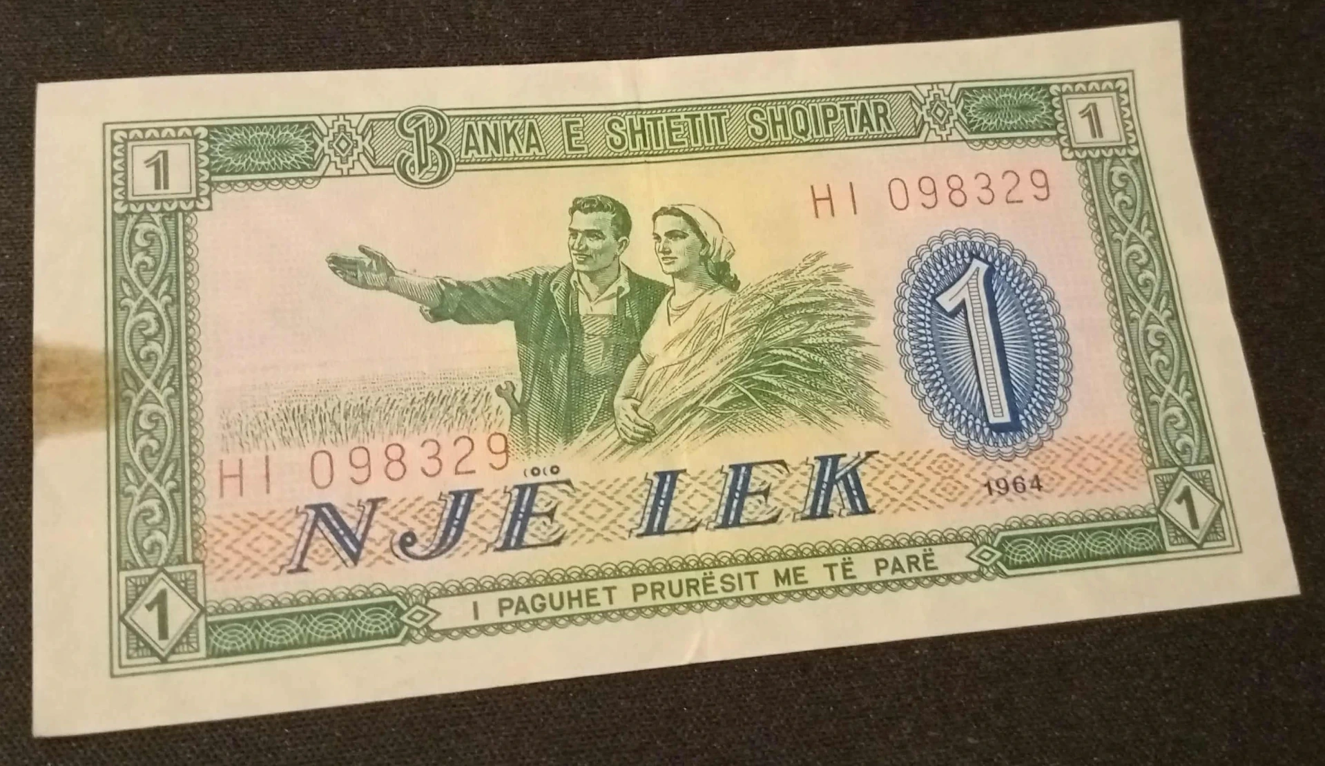 Banconota Albania 1 lek – 1964 – agricoltura & fortezza – stato socialista