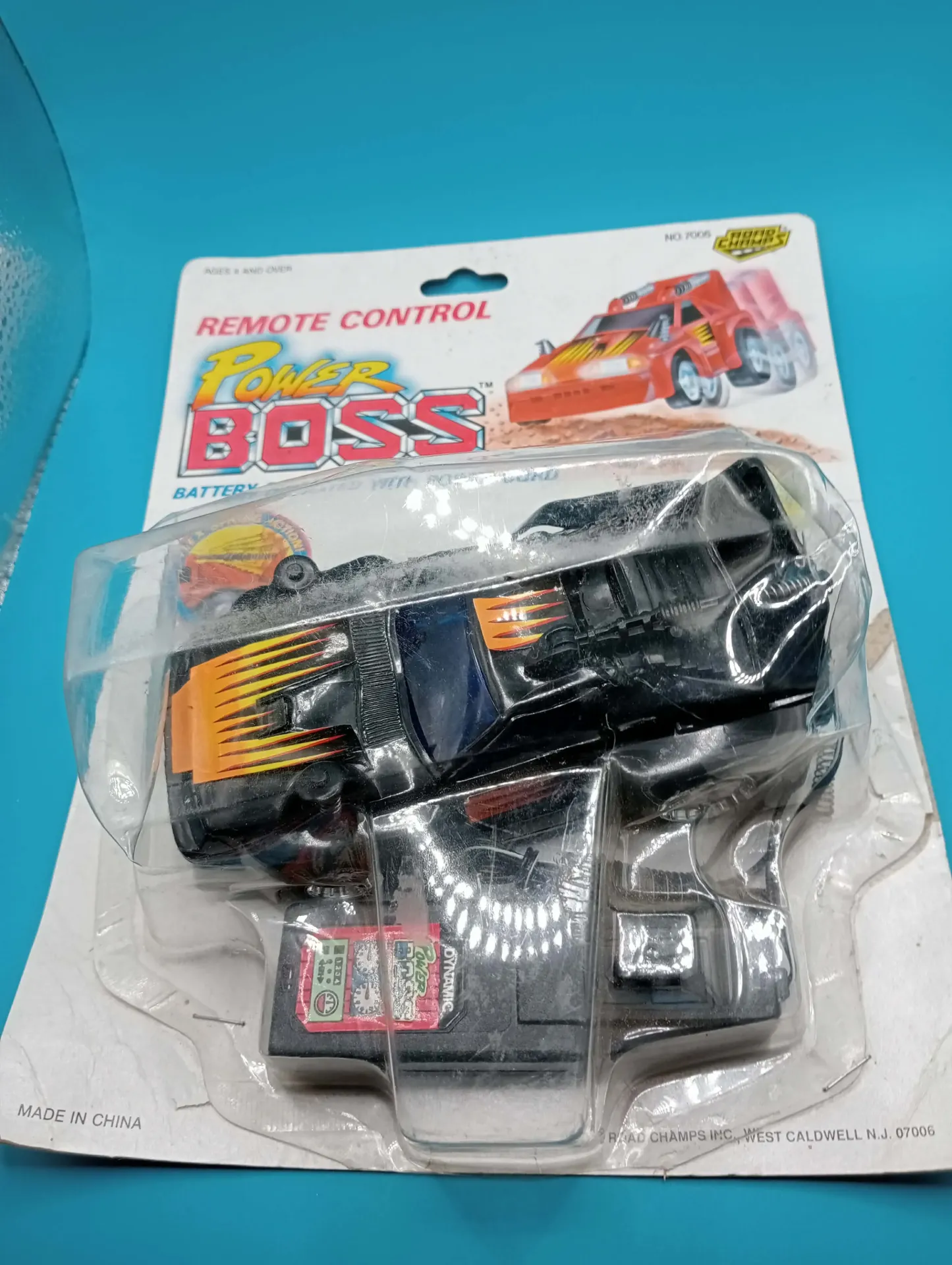 Voiture télécommandée vintage Power Boss – Road Champs 1990