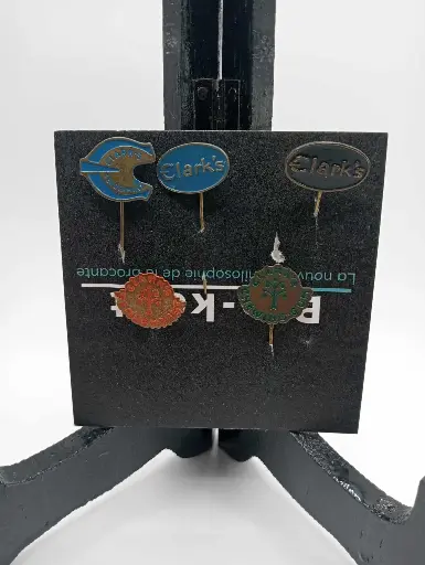 Lot de 5 épinglettes Clark's ( années 60-70 )