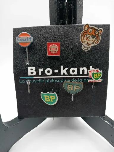 Lot de 6 épinglettes Gulf Shell BP Esso